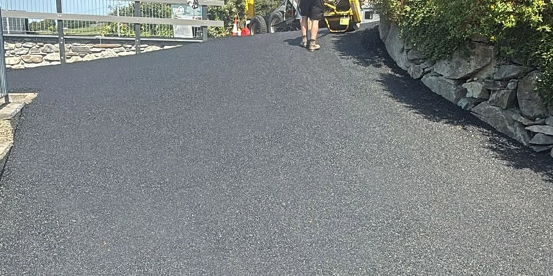 Tarmac driveways North Wales